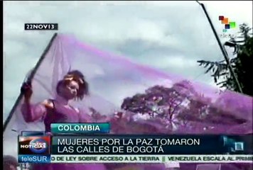 Mujeres marchan en Bogotá en apoyo al proceso de paz