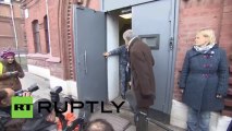 Russia_ UK, Swiss and US Arctic 30 detainees released on bail in St. Petersburg_(360p)
