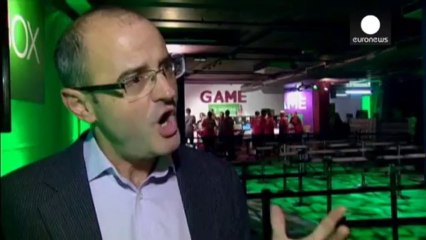 Microsoft lance sa Xbox One, une semaine avant la Playstation 4 du rival Sony