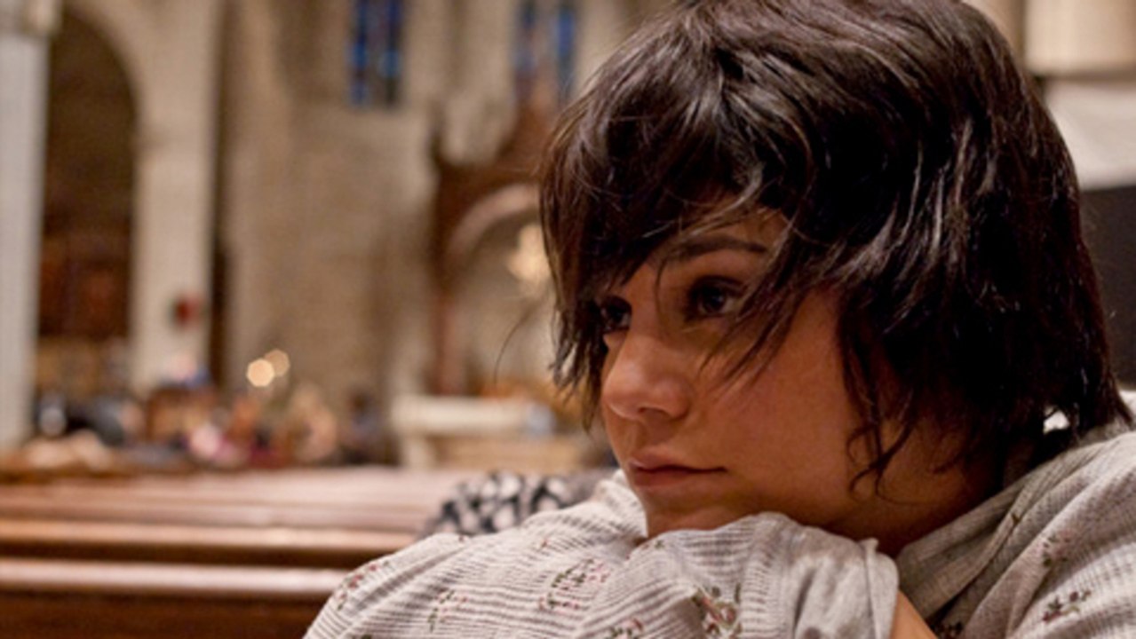 Vanessa Hudgens Is A Teen Mom Talks Giving Birth