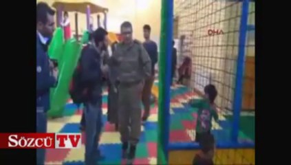 Askerlerden öğretmenlere erken kutlama ziyareti