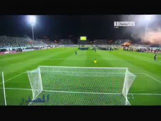 La voix détruite et en pleurs du commentateur algérien avec la qualif au Mondial !