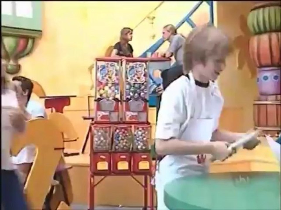 Chiquititas 2000 - Luciana dá um tapa na cara de Zoé