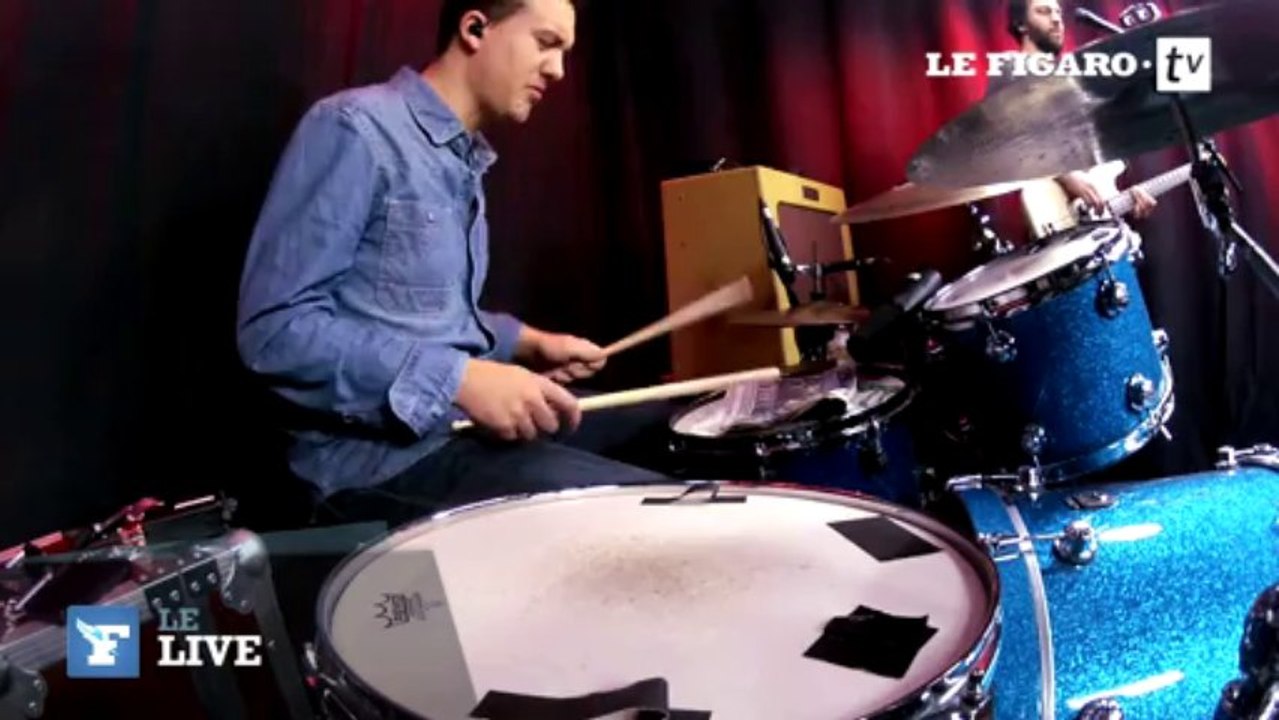 Gérald de Palmas chante "Je me souviens de tout" en live