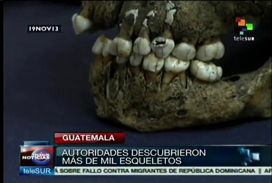 Desentierran osamentas de niños mayas en Guatemala