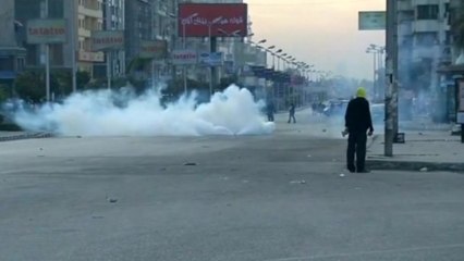 Egypt police fire tear gas at pro-Mursi protest