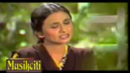 Watan Ki Mitti Gawah Rehna-Nayyara Noor