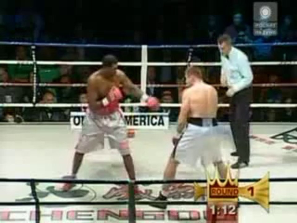 Boks  -Andrzej Golota  Vs. Ray Austin