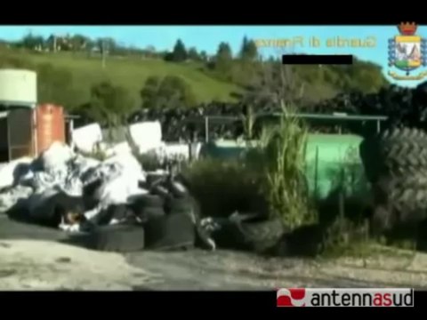 TG 22.11.13 Taranto, sequestrati 26 tonnellate di rifiuti speciali