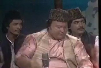 NUSRAT FATEH ALI KHAN - Lab Pe Jab Syed e Aalam Ki Sana Aati Hai -نعت شریف