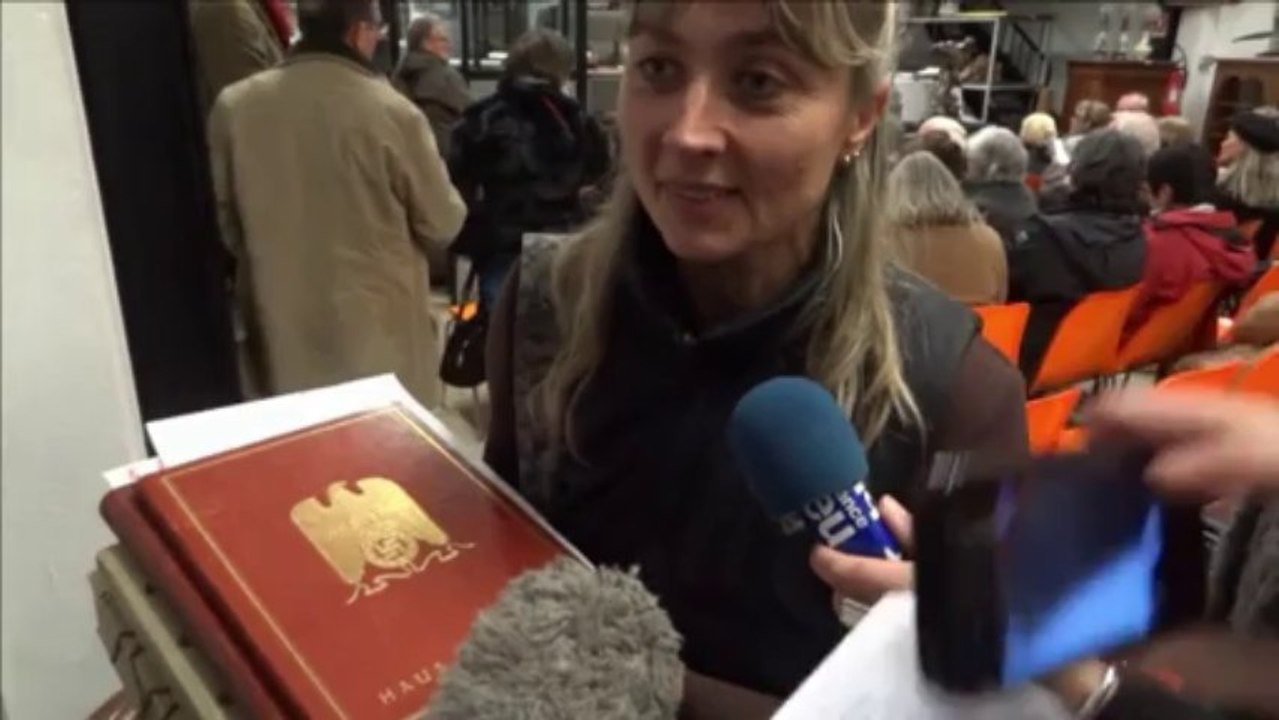 Weltkriegsveteran versteigert Hitlers Fotoalben