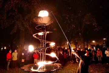 Carabosse fait briller l'inauguration des marchés de Noël de Metz
