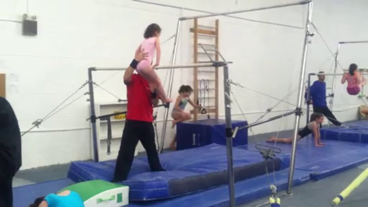 Cypriane gym à la barre