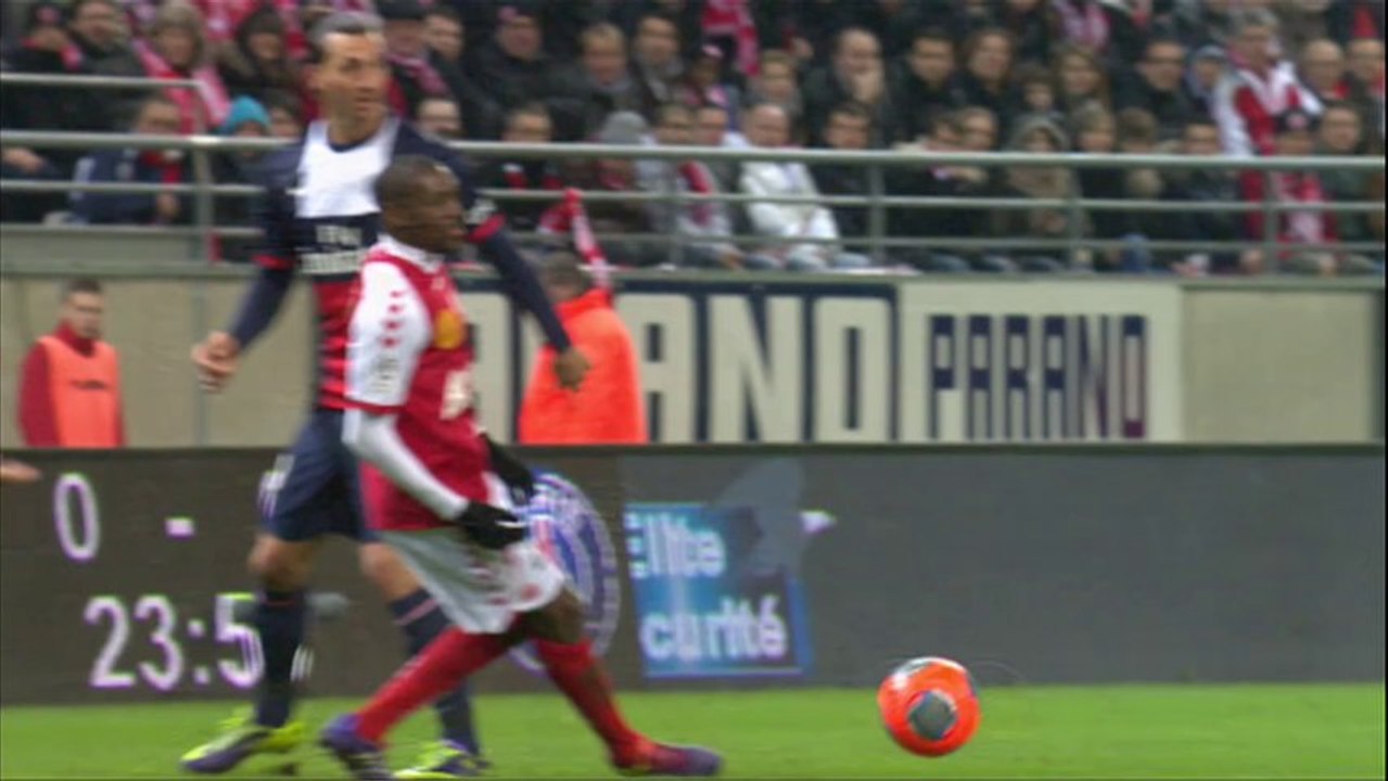 But LUCAS (25ème) - Stade de Reims - Paris Saint-Germain (0-3) - 2013/2014