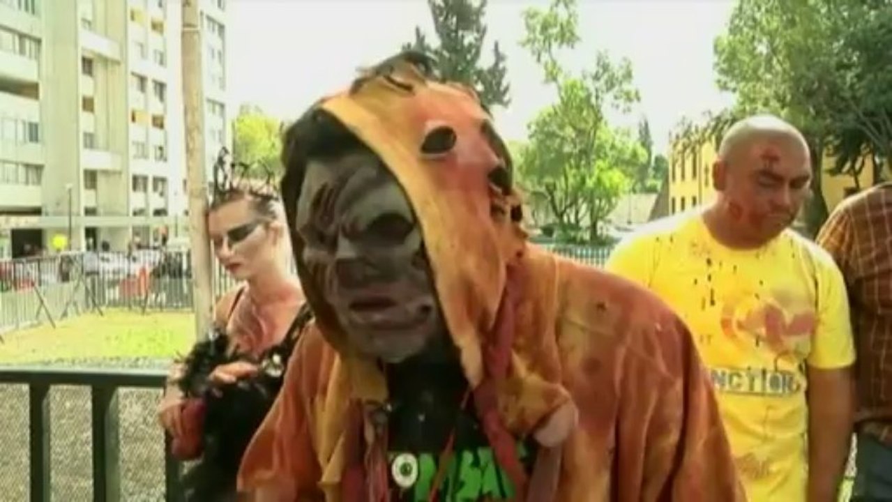 Des milliers de zombies envahissent les rues de Mexico