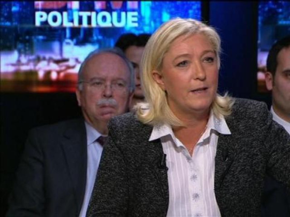 Marine Le Pen ne voit "pas des blacks, des blancs, des beurs mais des Français" - 24/11