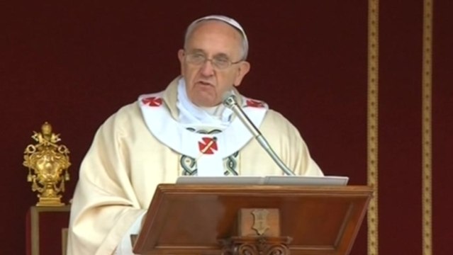 Pope Francis calls for peace and concord in Middle East