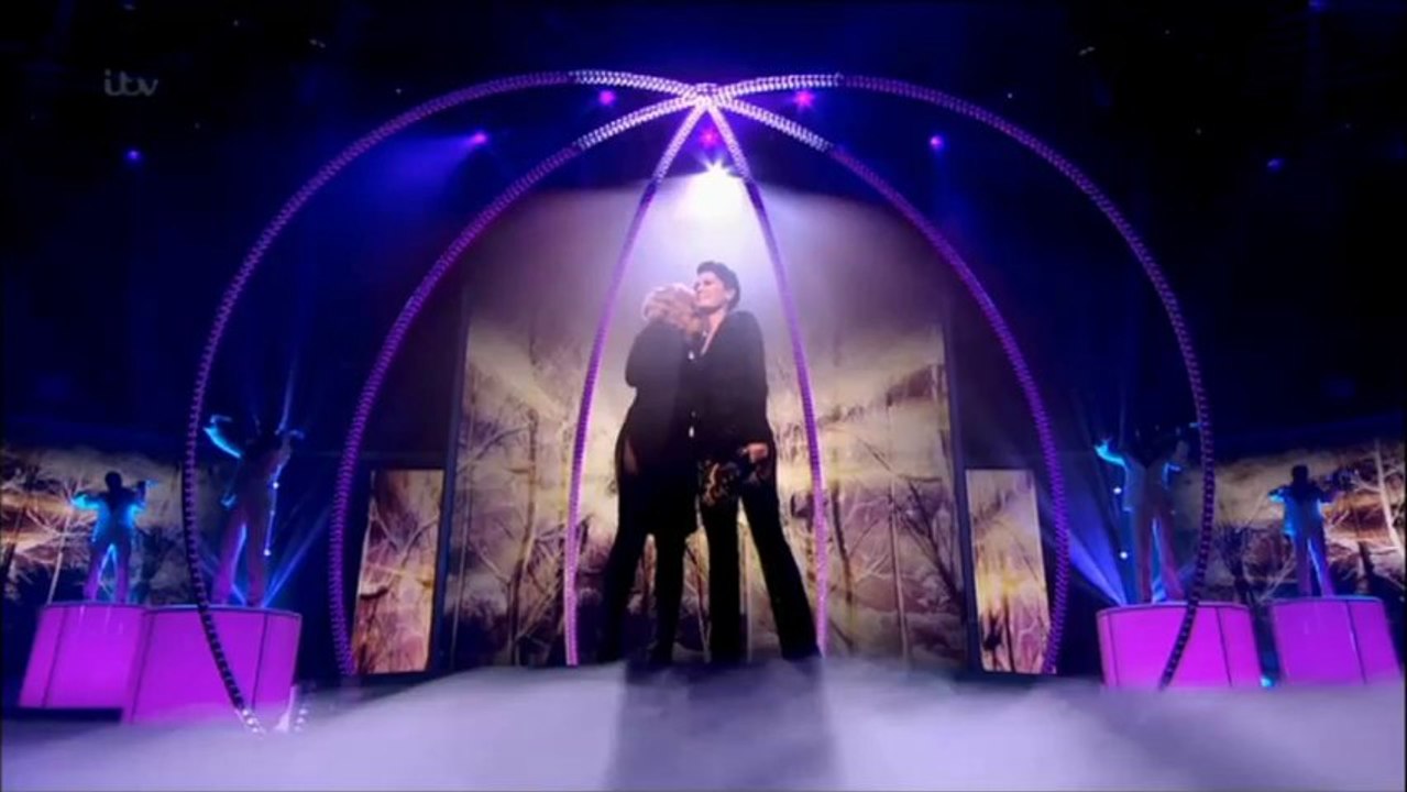 Mary J. Blige & Jessie J - Do You Hear What I Hear (The X Factor, 24/11/2013)