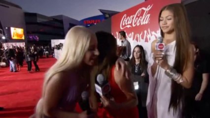 AMA 2013 Lady Gaga Red Carpet interview