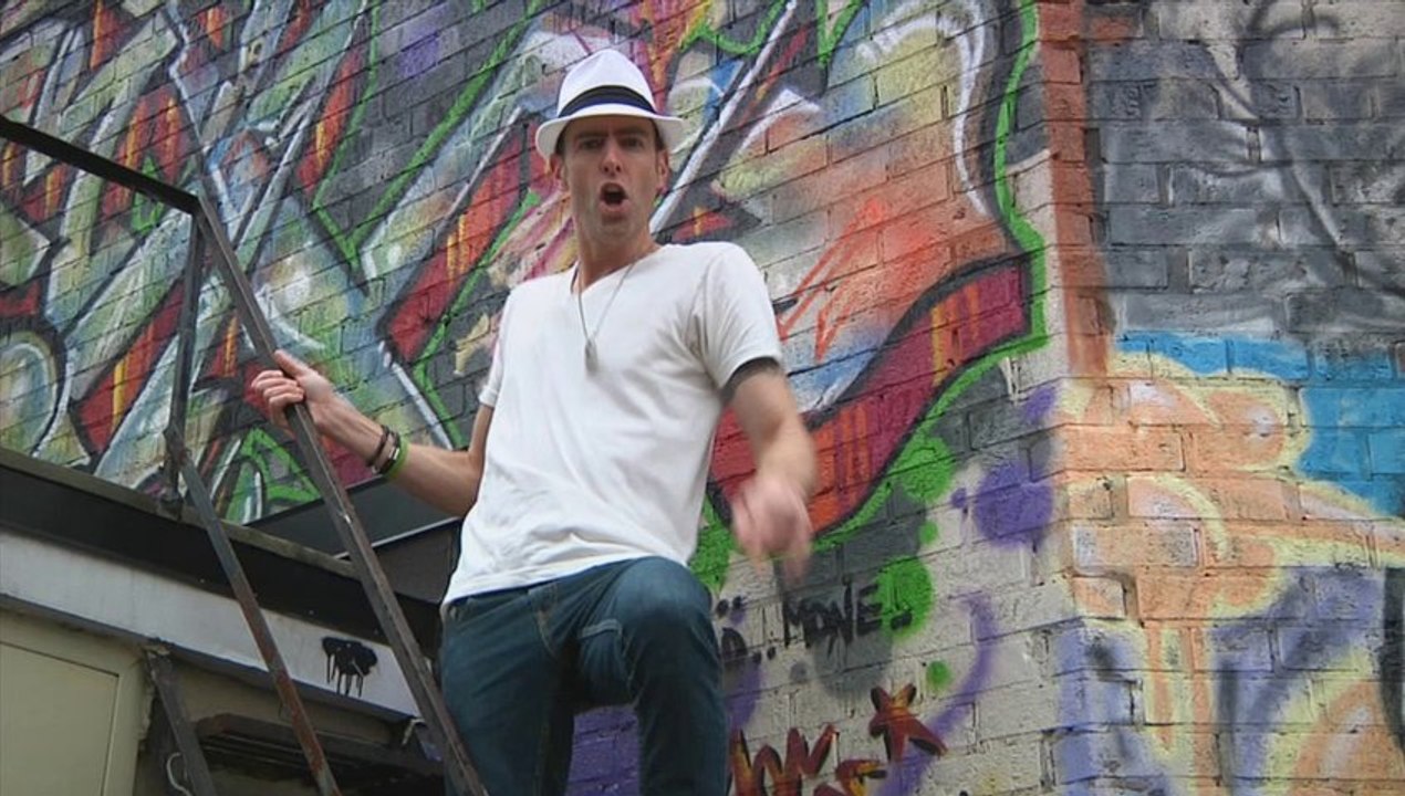 BOOM BOOM BOX - Clips musique française. This was the first music video that I produced, directed, shot and edited.