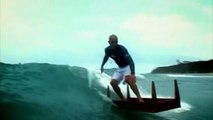 Kelly slater : when a surf legend surf a table