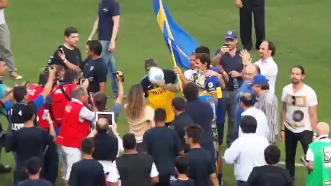 Nαδάλ και Τζόκοβιτς χτυπούν πέναλτι με τη φανέλα της Μπόκα