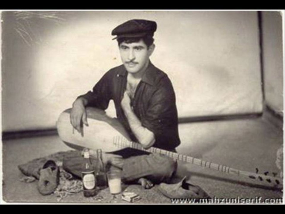 Aşık Mahzuni Şerif - Muhlis Akarsu - Uzun İnce Bir Yoldayım