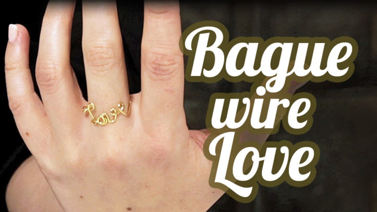 Bague wire love