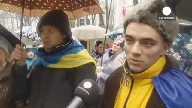 Ukraine: more clashes in Kyiv as protests continue against suspension of EU trade talks