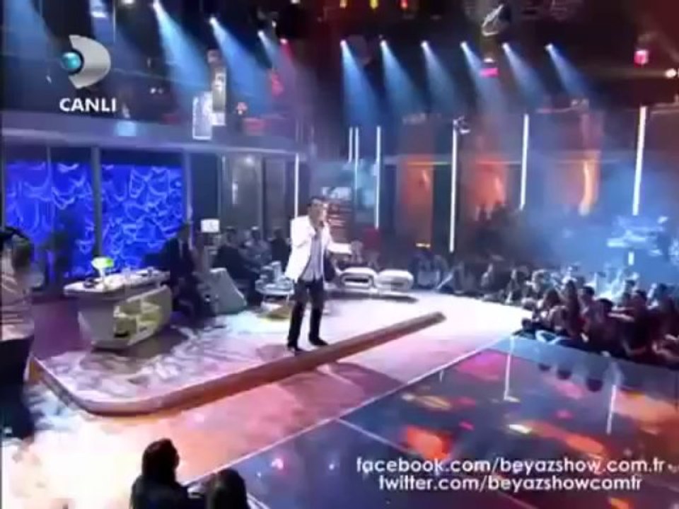 Haktan Vazgeçtim (Canlı) - Beyaz Show