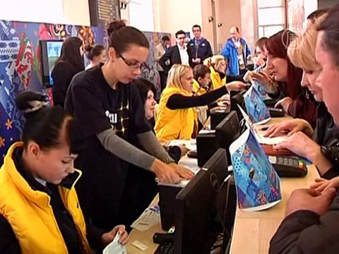 Кассы Олимпиады в Сочи открылись очередями