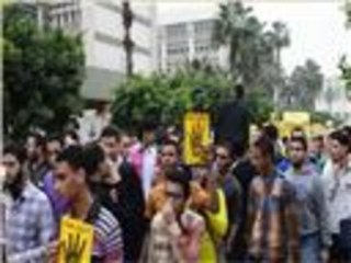 مظاهرات في مصر بعد سريان قانون تنظيم التظاهر