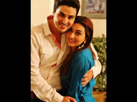 Mujhe Khuda Pe Yaqeen Hai By HUM TV - Episode 16 - 26 November 2013