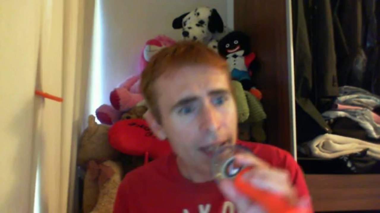 Wiwi égratigne "soca city" de Charles D. Lewis