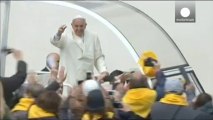 El Papa Francisco pide una Iglesia más abierta en su primer gran escrito