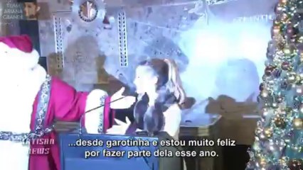 Ariana participa de evento no Empire State Building (Legendado)