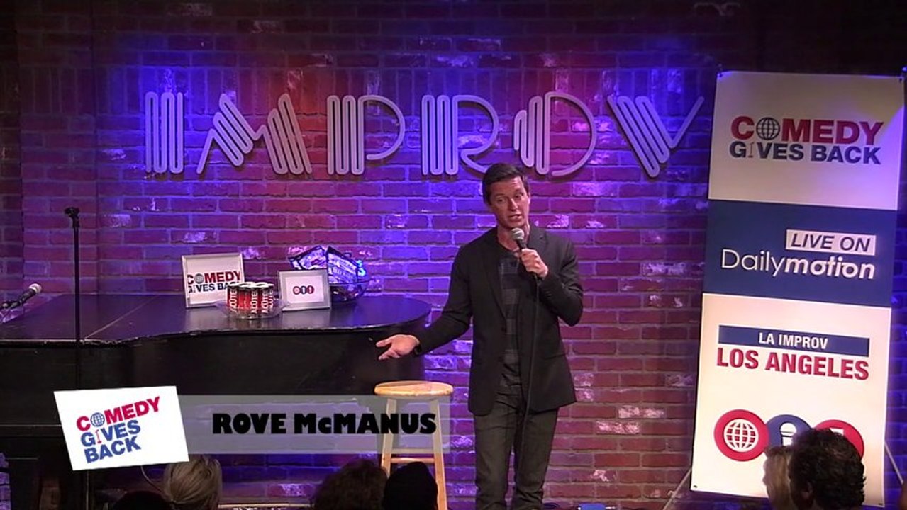 Jokes from Los Angeles: Rove McManus doesn't understand American tipping