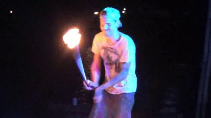 Ko Phi Phi - Fire Show Excellent... 15 Novembre 2013 Thaïlande.