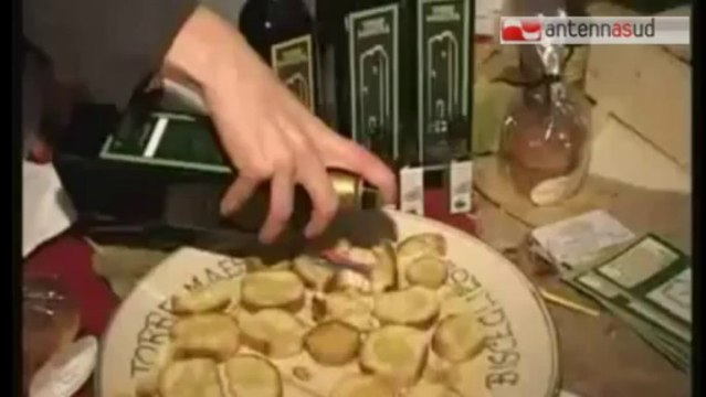 TG 26.11.13 Bisceglie, Calici nel Borgo Antico brinda al successo