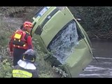 Pompei (NA) - Scomparse nel Sarno, estratta auto dal fondale -1- (25.11.13)
