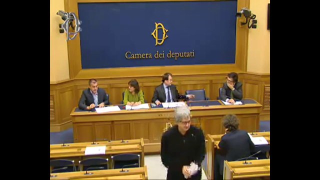 Roma - Conferenza stampa di Luigi Famiglietti (26.11.13)