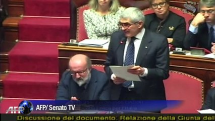 Débat au parlement italien sur le sort de Berlusconi