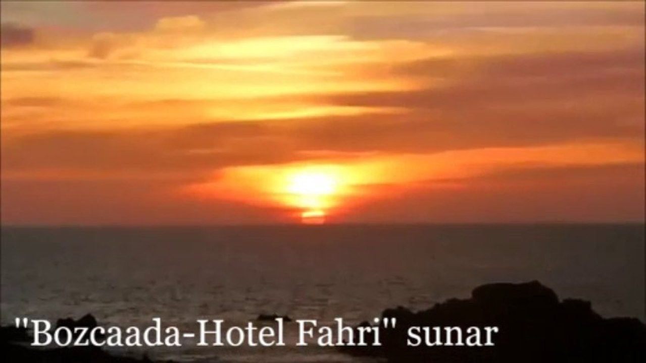 ''Bozcaada-Hotel Fahri''sunar. Müzik: YESTERDAY