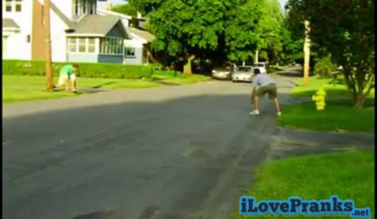 Invisible Rope Prank - iLovePranks.net
