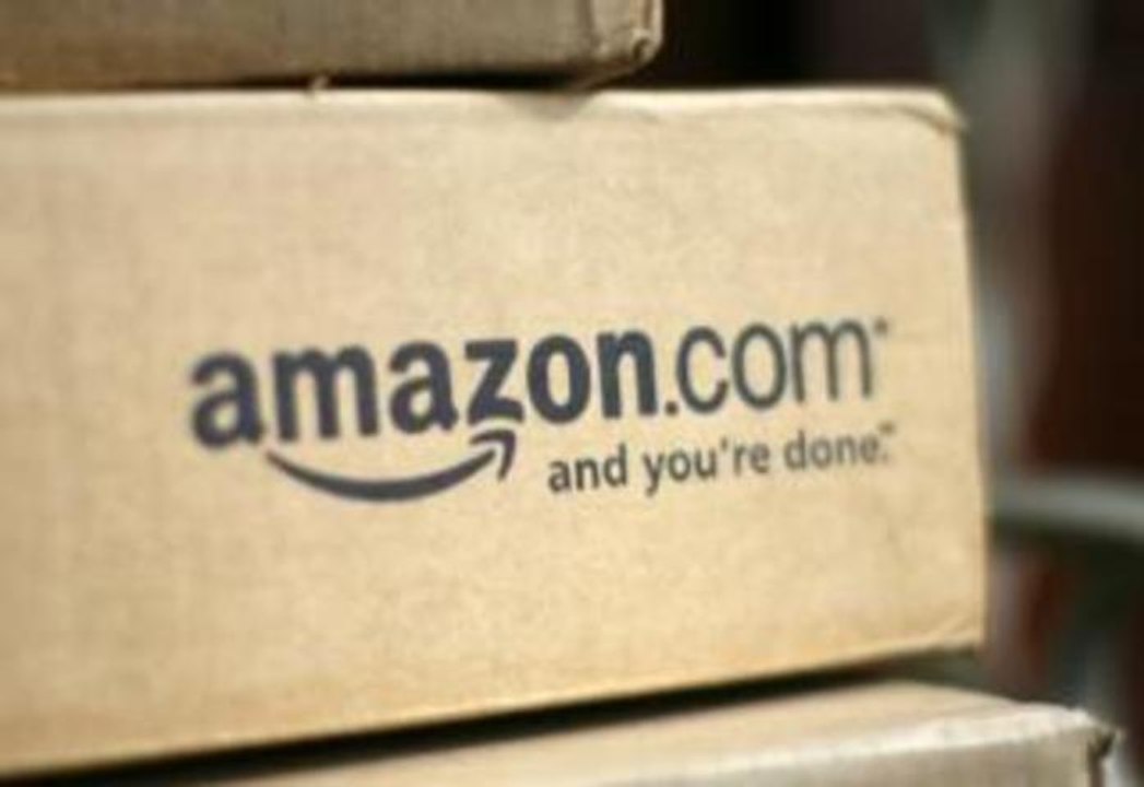 Amazon.com Inc (AMZN): Does Retail Giant Have "A Leg Up" On Competition During Black Friday 2013?