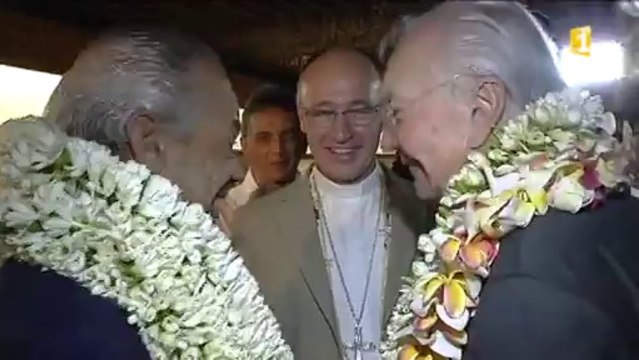 Polynésie, lève toi et marche Victorin Lurel, à son arrivée à Tahiti