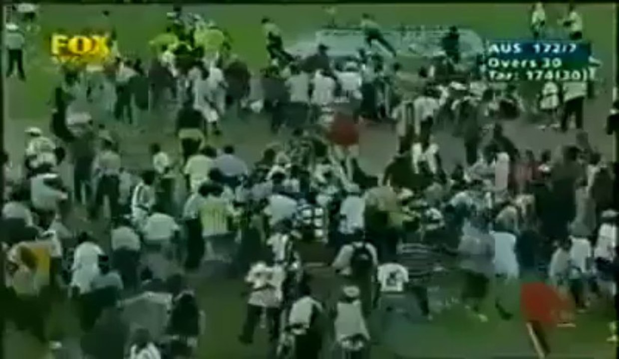 Most Funny clips series - 4 runs needed off 1 ball and WTF HAPPENED