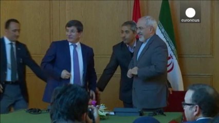 Turquía e Irán piden al unísono que las armas callen en Siria para que hable la diplomacia