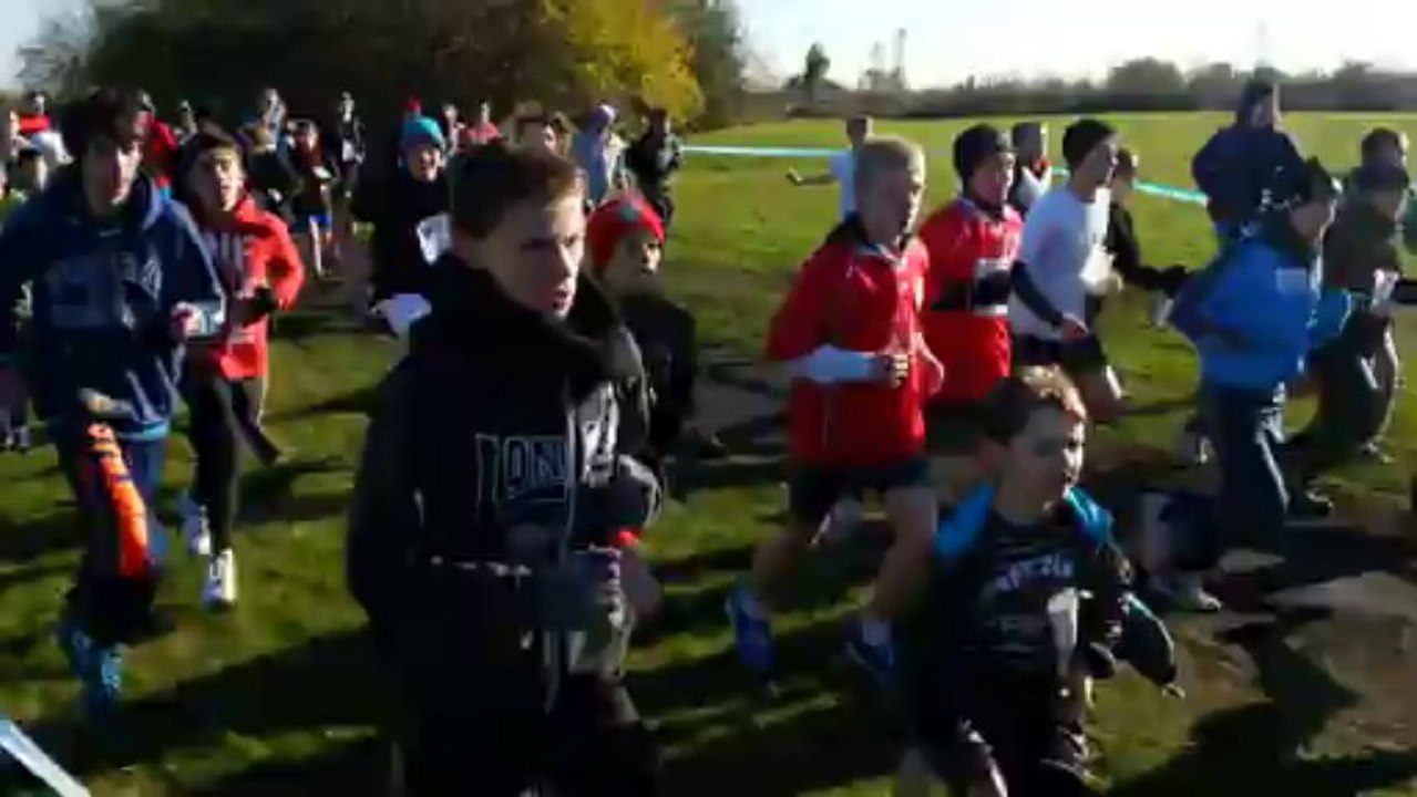 Départ minimes garçons cross départemental 2013