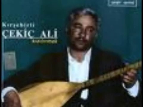 Çekiç Ali Anam Ağlar Başucumda Oturur